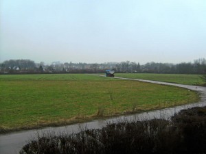 LKW auf Feldweg (Foto: Alfred Schermann)