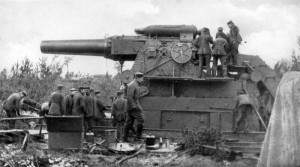 Schwerer deutscher  Mörser am 7. August vor dem belgischen Lüttich (Liège) (Foto: Hermann Rex)